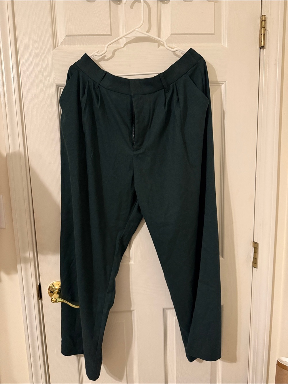 Hollister Livvy Ultra High Rise Dark Green Wide-Leg Pants